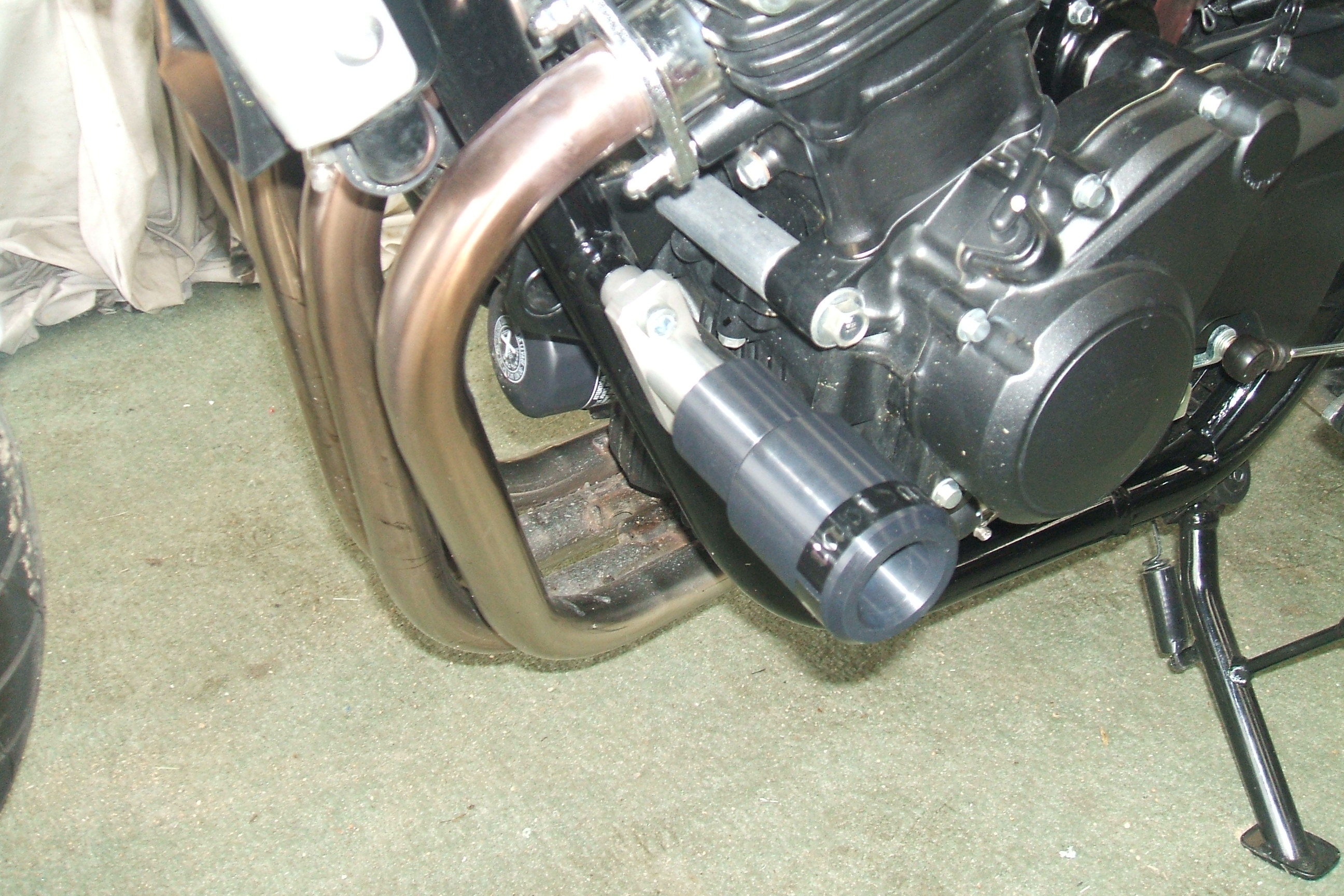Honda Superfour CB400 skid knobs